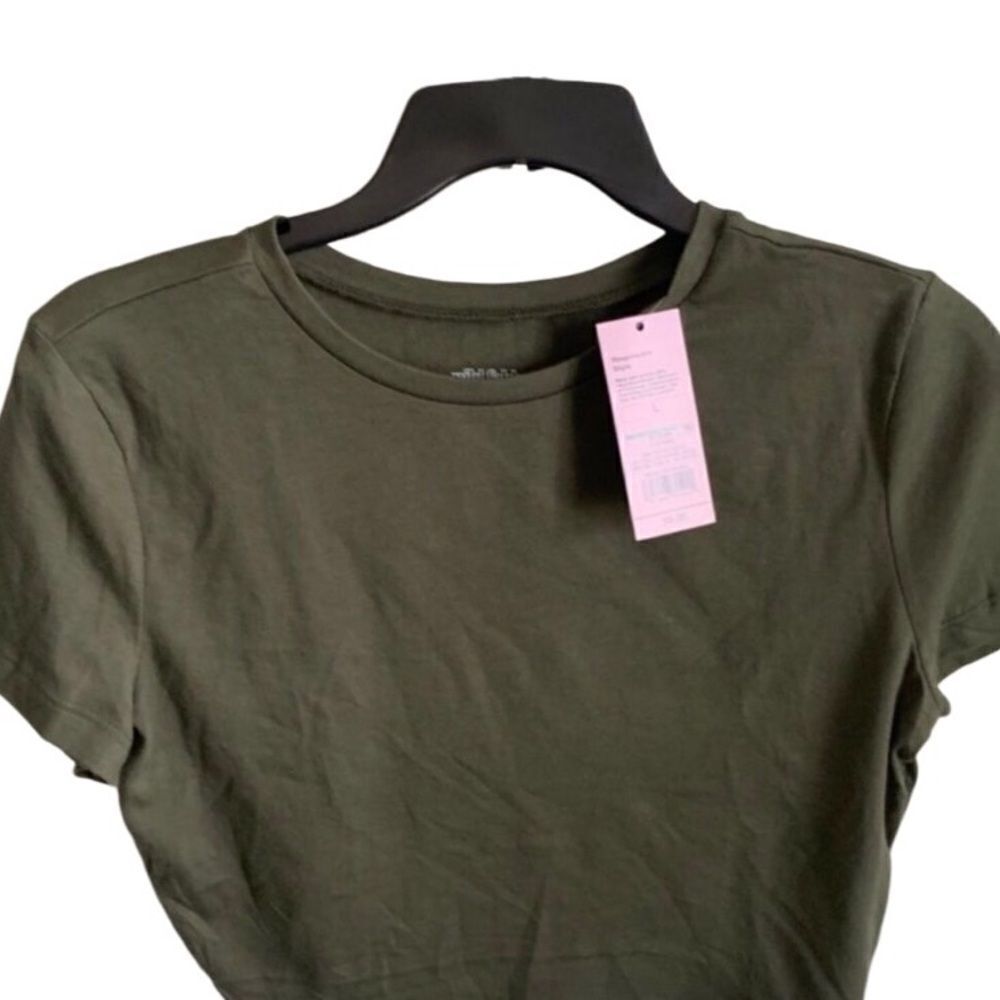 Green Wild fable crop in size Large NWT